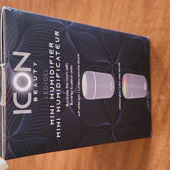 Icon Beauty Mini Humidifier - Picture 2 of 8